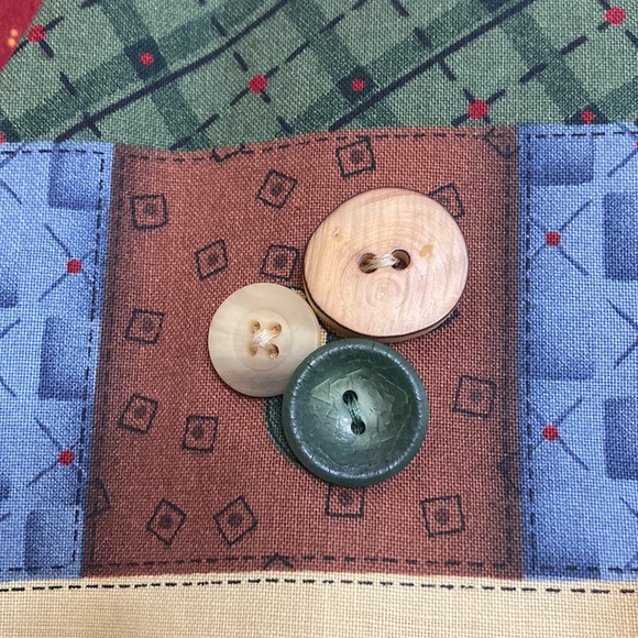 Handmade Vest Womens Medium Red Green Country Bears Cute 90s Mom Normcore - Picture 5 of 13